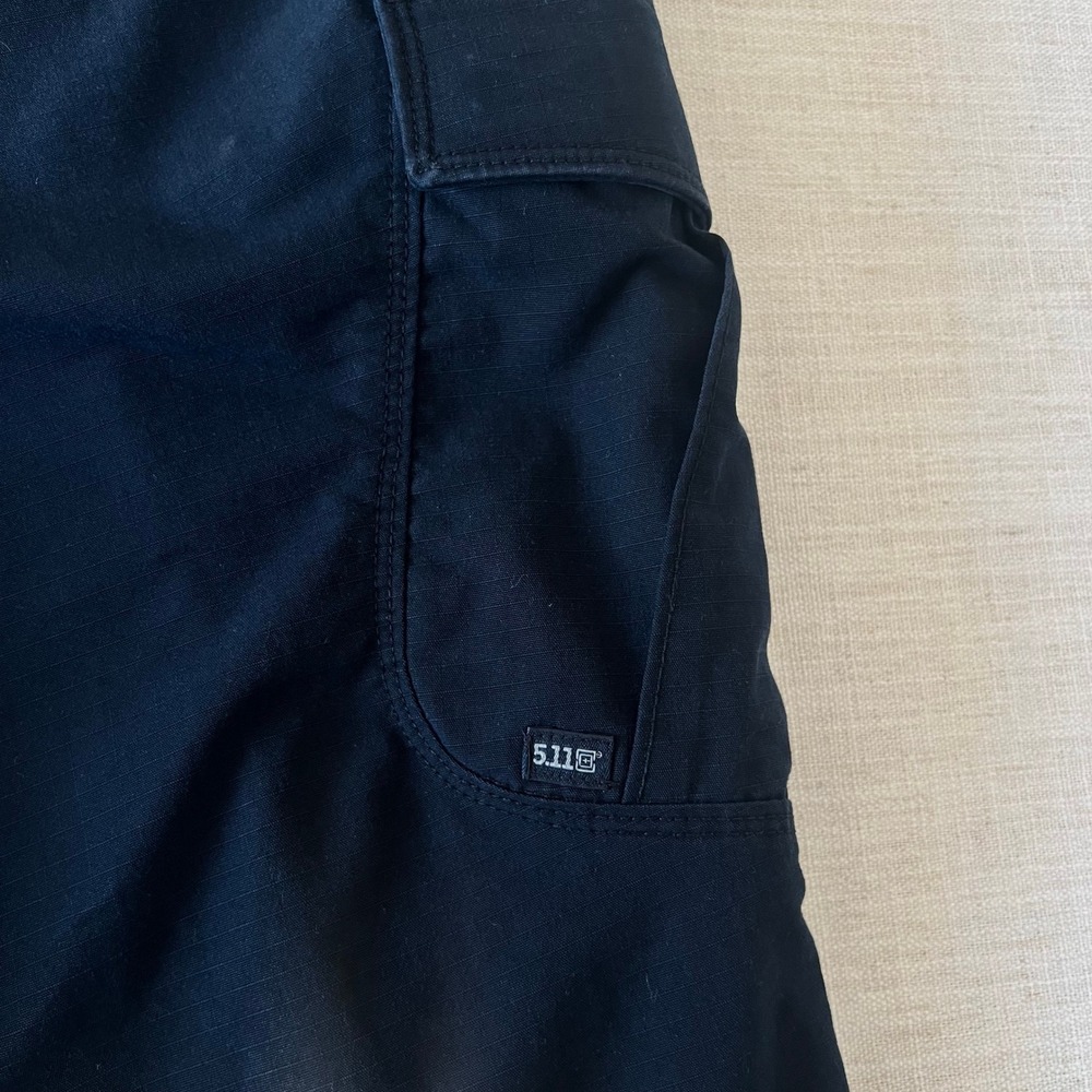 5.11 Tactical Pants Men's Sz 40 x 32 Navy Blue Ripstop Cargo/Work/Utility - Picture 9 of 13